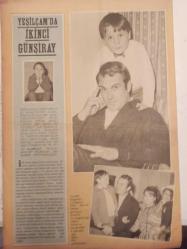 Pazar Haftalık Aktüalite Sinema Tiyatro Müzik ve Magazin Dergisi - 1 Ocak 1966 - Sayı:484 - Sevda Ferdağ - 1965'in ardından - Ne oldu ne bitti? - Semra Sar - Selda Alkor - Tamer Yiğit - Hülya Koçyiğit - Göksel Arsoy - Suzan Avcı - Neriman Köksal - Feridun Kete - Sevim Çağlayan - Yılmaz Gündüz - 1966 için yıldızlar fala baktılar - Özden Çelik - Vahi Öz - Bilge Tandoğan - Necdet Tosun - Ve elleri fincanları iskanbilleri konuşturdular - POP Sabun Reklamı - Neriman Köksal - Nuran Aksoylar - Çolpan İlhan - Orhan Günşiray - Yılmaz Güney - Süleyman Turan - Filiz Akın - 1966 Yılı Takvimi Posteri - Yıldız Tezcan - Tafy Saç Spreyi Reklamı - Semih Sergen - Leyla Sayar - Öztürk Serengil - Aşk Rüyası romanı - Genç Arkadaşlar fotoromanı - Bu haftaki yıldızınız - Hanımlar Sizin İçin - Zeynep Berk - Kırık Kalp Çizgi Romanı - Yeşilçam'da ikinci Günşiray - Orhan Günşiray - Filiz Akın fotoğraf ve haberi - Tam Takım Dergi