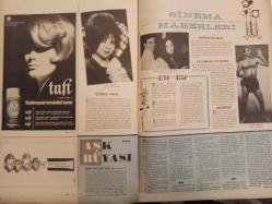 Pazar Haftalık Aktüalite Sinema Tiyatro Müzik ve Magazin Dergisi - 1 Ocak 1966 - Sayı:484 - Sevda Ferdağ - 1965'in ardından - Ne oldu ne bitti? - Semra Sar - Selda Alkor - Tamer Yiğit - Hülya Koçyiğit - Göksel Arsoy - Suzan Avcı - Neriman Köksal - Feridun Kete - Sevim Çağlayan - Yılmaz Gündüz - 1966 için yıldızlar fala baktılar - Özden Çelik - Vahi Öz - Bilge Tandoğan - Necdet Tosun - Ve elleri fincanları iskanbilleri konuşturdular - POP Sabun Reklamı - Neriman Köksal - Nuran Aksoylar - Çolpan İlhan - Orhan Günşiray - Yılmaz Güney - Süleyman Turan - Filiz Akın - 1966 Yılı Takvimi Posteri - Yıldız Tezcan - Tafy Saç Spreyi Reklamı - Semih Sergen - Leyla Sayar - Öztürk Serengil - Aşk Rüyası romanı - Genç Arkadaşlar fotoromanı - Bu haftaki yıldızınız - Hanımlar Sizin İçin - Zeynep Berk - Kırık Kalp Çizgi Romanı - Yeşilçam'da ikinci Günşiray - Orhan Günşiray - Filiz Akın fotoğraf ve haberi - Tam Takım Dergi