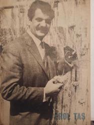 Pazar Haftalık Aktüalite Sinema Tiyatro Müzik ve Magazin Dergisi - 16 Nisan 1966 - Sayı:499 - Yeşilçam'da bir balerin - Bilge Tandoğaç - Fotoroman yıldızlığı yeni bir meslek oldu - Nalan Çöl - Meral Küçükerol - Erol Taş'a göre: ''Artık güzel yüz ve iyi kadın öpmek iş değil'' - Zuhal Tan aşkından oldu - Selda Alkor ve Tanju Gürsu nişanlanıyor - Sinema Haberleri - Hayri Caner - Hülya Koçyiğit - Bardaklar havalarda uçmazdı - Mine Soley - Burhan Abaydın - Tülay German - Mine Soley - Doctor Renaud Krem Reklamı - Hanımlar İçin - Zeynep Berk - Yıldızınız - Brigitte Overbye göğüsleriyle bir anda şöhrete ulaştı - Bu göğüslerin sigortası tam 1 milyon lira - Erol Taş fotoğraf ve haberi - Tam Takım Dergi