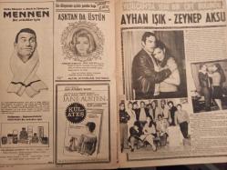Pazar Haftalık Aktüalite Sinema Tiyatro Müzik ve Magazin Dergisi - 5 Aralık 1969 - Sayı:689 - Fatma Girik - Ülkü Özen - İran'lı dilber eski partöneri Cüneyt Arkın'la Antalya'da buluştu - Necmi Ongan - BEREC Pil Reklamı - Nevin Nuray da burnunu değiştirdi - Fikret Uçak - Memduh Ün, Fatma Girik aşkında değişiklik yok! - Tam 12 yıl oldu - Ülkü Erakalın - Yeşilçam, şarkıcılık, tiyatro derken Birsen Ayda - Ayhan Işık ve Zeynep Aksu - Özdemir Birsel - Sırrı Gültekin - Ali Uğur - Reha Yurdakul - Hüseyin Baradan - Hulusi Kentmen - Philips Çamaşır ve Bulaşık Makinesi Reklamı - Funda Gürçen annesinin hayatını kurtardı - şantöz Başak - Philips tıraş makinesi reklamı - Bekleyen Derviş Muradına Ermiş! - Ülkü Özen artık başrollerde fotoğraf ve haberi - Tam Takım Dergi