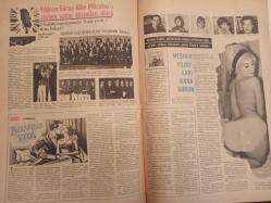 Pazar Haftalık Aktüalite Sinema Tiyatro Müzik ve Magazin Dergisi - 28 Şubat 1965 - Sayı:440 - Taş Bebek Gönül Yazar soyundu - Genç Kız Kalbi - Yenilmez Yumruk çizgi romanları - Aşk Korkusu Fotoromanı - Boncuk Çizgi Romanı - Doktor Kilder - Kırık Kalp Çizgi Romanları - Yıldırım Gürses, Altın Mikrofon'u alırken sevinç gözyaşları döktü - Cihat Günay - Çetin Yavuzdoğan - Nejat Toksay - Metin Yavuzdoğan - Avni Sürel - Muzaffer Gür - Berç Kürkçü - Mesut Aytunca - Erol Bilen - Koral Yılmaz - Etem Tark - Bekarlığa Veda - Ayhan Işık - Fatma Girik - Ajda Pekkan - Belgin Doruk - İzzet Günay - Osman Faruk Seden kimdir? - Meşhur yıldızları bana sorun - Leyla Sayar - Cehennemde Bir Melek - Nüveyre Gültekin - Hanımlarla Başbaşa - Zeynep Berk - Pratik Tavsiyeler - Saçlarınıza itina ediniz - Bu hayattaki yıldızınız - Agata İravy - Kalpten Kalbe - Leyla Soykut - Catherine Deneuve - Hasbi Tembeler çizgi romanı fotoğraf ve haberi - Tam Takım Dergi