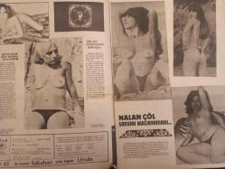 Pazar Süper Gazete Haftalık Aktüalite Sinema Tiyatro Müzik ve Magazin Dergisi - Sayı:42 - Sabahan - Ursula Andress - Müge Güler son şansını kullanıyor - Tülin Tan filmleri bıraktı dinleniyor - Nalan Çöl şansını kullanamadı - Çıplaklar Savaşıyor - Zerrin Egeliler tehlike de - Dilber Ay meydan okuyor - Zerrin Doğan sessiz ve derinden gidiyor - Meral Deniz azimli - Bırak onu çıplak yaşasın - Seks ve Ölüm başlıyor çizgi romanı - Ünlü Yıldız Edvige Fenech'in emsalsiz foto romanı - Kocam ve Günahlarım çılgın leydi - Plak Dünyasından Yerli 45'likler - Yabancı 45'likler - Çılgın At'ın crazy horse çılgın güzelleri - Biraz Seks Biraz Mizah - İnek Şaban Çizgi Romanı - Seks Doktoru - Yıldız Falınız - Seks Bir Sanattır fotoğraf ve haberi - Tam Takım Dergi