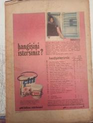 Pazar Haftalık Aktüalite Sinema Tiyatro Müzik ve Magazin Dergisi - 27 Haziran 1969 - Sayı:666 - Türkan Şoray - Bu sefer renklisi çekiliyor - Meltem Mete - Cüneyt Arkın - Behçet Nacar - Nebahat Çehre'yle sevişiyor diye Yeşilçam - Demir Karahan'a ateş püskürüyor - Sami Tunç - Uğur Güçlü - Yücel Uçanoğlu - Yılmaz Güney oysa Çirkin Kral Demir Karahan'ın elinden tutmuş, evinde onu misafir etmişti - Dönme Dolap Dönüyor - Semiramis Pekkan kürkçü dükkanına dönüverdi - Yeşilçam, Leyla Sayar'a dilediğini vermeyince - Kapalı Kutunun İçinde Bir Kadın - POP Deterjan Reklamı - Ümit Kader - Deniz Gürsoy - Turgut Karacaoğlu - Nejat Özbek - Tanju Okay - Dinç Türk - Oktay Boğazkesenli - Ünal Şahinoğlu - Dikkat! Yeşilçam'da uyuz salgını var - Ajda Pekkan - Erkan Özerman - Muammer Yeşil - Şerif Yüzbaşıoğlu - Erkan Özerman - Muammer Yeşil - Çiti Deterjan Reklamı fotoğraf ve haberi - Tam Takım Dergi