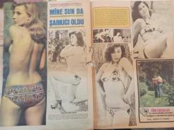 Pazar Haftalık Aktüalite Sinema Tiyatro Müzik ve Magazin Dergisi - 1976 Yılı - Sayı:1043 - Feri Cansel - Prenses Banu - Cüneyt Arkın oğluna Kaan adını koydu - Betül Işıl - Yeşilçam Adapazarı şöleninde buluştu - Kaleci Varol - Güler Gürsoy - Nalan Çöl - Mine Sarı - Nil Demirhan - Hülya Tuğlu - Müge Güler - Hüseyin Baradan - Alev Altın - Yılmaz Duru - Nevin Nuray - Betül Aşçıoğlu - ORhan Alkan - Ülkü Erakalın - Yeşim Yükselen - ''Esire'' cömertçe soyunuverdi - Ülkü Özen müzikten başka şey düşünmüyor - Funda Balcı ruhsal bunalımdan kurtulmak amacıyla Avrupa'yı dolaşacak - Türkan Şoray hem sarhoş oldu hem şarkı söyledi hem de dans etti - Harika Değirmenci konfeksiyon kralı sevgilisinin yatıyla Marmara'ya açıldı - Mine Sun da şarkıcı oldu - Sevgilisi Ünal Çulha, İzmir'de aşka dalan Mine Mutlu sonunda isyan bayrağı açtı - ''Bu hayat canıma tak dedi artık evlenmek istiyorum'' dedi - Arzu Okay iki gün sahneye çıkamadı - Feridun Hürel - Deniz Erkanat - Sevinç Tevs - Şehrazat - Tam Takım Dergi