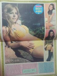 Pazar Haftalık Aktüalite Sinema Tiyatro Müzik ve Magazin Dergisi - 1974 Yılı - Sayı:959 - Oya Peri - Karin Runnes - Türkan Şoray, ilk plağında alaturka şarkı söyleyecek - Yeşim Yükselen - Muhteşem Marilyn Monroe - Serdar Gökhan, Tülin Örsek nikahı çıplak fotoğraflar yüzünden suya düştü - Ünlüler Albümü: Fatma Belgen - Tamer Yiğit - Fatma Belgen - Çetin İNanç - Seyyal Taner - Mehmet Dinler - Ülkü Erakalın - Muhterem Nur - Kenan Pars - Eşref Kolçak - Tarık Akan - Mehmet dinler - Ateş Böcekleri Ercan - Yusuf Sezgin-  Fatma belgen - Yıldız Kenter - Aytaç Arman - Hülya Şengül - Temel Gürsu - İsmet Saydam - Tufan Giray - Lale Kenter - Yıldız Kenter - Sertan Acar Tülin Örsek - Serdar Gökhan - Nur Ay'ın evliliği kısa sürdü - Türkan Şoray - Orhan Gencebay - Seyyal Taner - Arzu Okay - Tarık Akan - Senar Seven - Öztürk Serengil - Suna Pekuysal - İzzet Aldemir - Mine Sun - Sadri Alışık - Zeyno Çilem - Aykut bora - Sadri Alışık - Kemal Sunal - Meral Zeren - Aytekin Akkaya - Tam Takım Dergi