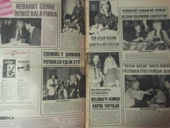 Pazar Haftalık Aktüalite Sinema Tiyatro Müzik ve Magazin Dergisi - 23 Aralık 1976 - Sayı:1057- Arzu Okay - Ceyda Karahan - Nebahat Çehre ikinci balayında - Esengül'e şarkıda futbolcu eşlik etti - Esin Afşar oğlunu şarkıyla büyütüyor - Barış Manço gelirken Ayla Algan gidiyor - Elbiseleri yanan Nil Burak acısını eğlenerek unutuyor - Serpil Örümcer eğlence yerlerinde de üzgün - Berkant - Ümit Utku: ''Meral Orhonsay reklam hastasıdır'' - Yeşilçam karşı çıktı - Mustafa Akad - Julien Jenger - Mustafa Akad - Melisa Mell - Yonca Yücel - Karin Well - Harika Değirmenci'ye Yeşilçam yasak! - Filiz Akın İstanbul yerine Ankara'da sahneye çıkıyor - Osman Kavran - Fahrettin Arslan - Bülent Ersoy - Mine Mutlu evlilik hazırlığı yaparken eski aşklarından da kurtulamıyor - Ünal Çulha - Melih Gülgen - Seher Şeniz 77 - Nesrin Topkapı - Arzu Okay, Salih Güney iki filmde birden oynuyor - Sami Tunç - Turgut Boralı - Gülşen Gürsoy - Macit Flordun - Pervin Par - Yurdanur Gerçeker - Lynda Waters - Tam Takım Dergi