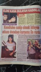 MEYDAN PAZAR GAZETESİ -  7 ŞUBAT 1993 - İKİSİ DE ASSOLİST, EMRAH İLE SEREN SERENGİL - RAŞİT SÜERKAN , KIRMIZI ŞAPKALI KIZLAR - KADINLAR MATİNESİ ESKİ GÜNLERİNİ YAŞIYOR -  MEDYUM MEMİŞ , İSLAM AHLAKI , YALAN , GIYBET ,RİYA VE İFTİRA - MEGA ŞOV'UN AĞIR TOPLARI , HÜLYA AVŞAR , İBRAHİM TATLISES , DEMET AKBAĞ VE RASİM ÖZTEKİN - AJDA PEKKAN , EMEL SAYIN , SEZAN AKSU - HİKMET UYSAL ELİNİ KANA BULAYAN KADIN - LEZBİYEN İLİŞKİLERDE BÜYÜK PATLAMA - GÜLTEN SİNAN ANLATIYOR , BİR BEBEK İÇİN CANIMI BİLE VERİRİM - YASAK İLİŞKİYE GİRDİĞİ AKREP ŞÜKRİYE ' NİN KURBANI OLDU - MODA , ŞIKLIĞA İMZA ATIN  -  BİRAZ DA MİZAH - ATİLLA BİRKİYE , SON YEMEK - LALE MANSUR , DÜŞ GEZGİNLERİ -WHİTNEY HOUSTON ' UN BAŞROL OYNADIĞI BADYGUARD FİLMİNİN MÜZİĞİ BÜTÜN DÜNYADA KAPIŞILIYOR - NURSELİ İDİZ