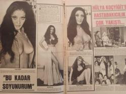 Pazar Haftalık Aktüalite Sinema Tiyatro Müzik ve Magazin Dergisi - 7 Aralık 1973 - Sayı:898 - Feri Cansel - Funda Balcı - Hasan Sapmaz - Ahmet Sapmaz - Coşkun Sapmaz - Ajda Pekkan - Nil Öztan - Nesrin Nur - şantöz Aynur Akkum soyunan şarkıcıların öncülüğünü yapıyor - Birsen Ayda - Hülya Koçyiğit'e hastabakıcılık çok yakıştı - Önder Somer - Orhan Elmas - Tülin Örsek - Önder Somer - Kenan Pars - Altan Bozkurt - Hulusi Kentmen - Ali Şen - Ekrem Gökkaya - Mine Sun - Yahya Kılıç - Deniz Kalkavan - Burhan Bolan - Bahar Erdeniz - Özden Yüce - Melek Görgün Dev Posteri - Kartal Tibet - Türkan Şoray ''Köy Filmlerine Devam'' diyor - Cahit Ergin - Tuncer Necmioğlu - Hale Önal - Buzlar çözüldü, Tamer Yiğit ile eşi rahat nefes aldılar - Rukiye Yiğit - Meliha Şoray kızını anlatıyor fotoğraf ve haberi - Dergi Tam Değildir Sadece 16 Sayfası Mevcuttur