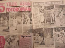 Pazar Haftalık Aktüalite Sinema Tiyatro Müzik ve Magazin Dergisi - 5 Kasım 1971 - Sayı:789 - Hülya Koçyiğit - Meral Zeren - 5 Yıllık Aşk Fotoromanı - Serpil Örümcer - Feri Can Sel - Figen Han - Seher Şeniz - Gülgün Erdem - Melek Görgün - Berkant - Edison Ampul Reklamı - Hüda Verdi ve Pırtık Yeşilçam'da - Önder Tekin - Mine Soley ''Beni de vücut güzeli seçin!'' - Meral Zeren: ''Sinemayı çok sevdim'' dedi - Nejat Uygur - Müjdat Gezen - Münir Özkul - Şefik Döğen - Hayri Caner - Rüştü Asyalı - Yıldırım Gencer nişanlısı Ülkü Özen'le Çerkez dansı oynadı - Zeki Müren yine sinemada - Arzu Okay - Lütfü Ö. Akad - Esen Püsküllü - Fatma Girik - Yılmaz Güney - Memduh Ün - Persil Deterjan Reklamı - Feri Cansel kıyasıya dayak yedi - Ayhan Işık - Memduh Ün - Fikret Hakan - Muhterem Nur - Müşfik Kenter - Kadir İnanır - Halit Akçatepe - Mürüvvet Sim - Kayhan Yıldızoğlu - Erden Alkan - Semih Sezerli - Melek Görgün - Behçet Nacar - Nesrin Kaptan - Kudret Şandra erkekliği bir yana bıraktı - Tam Takım Dergi