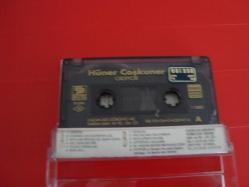 HÜNER COŞKUNER GİDİYOR ESKİ BANDROL KASET