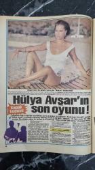 MEYDAN PAZAR GAZETESİ - 26 OCAK 1992 - HÜLYA AVŞAR 'IN SON OYUNU ,MASUM - JET SOSYETE'YE VÜCUDUM SAYESİNDE GİRDİM , JUDİE WOGAN - CAVİT ÇAĞLAR , BEN DEMİRELKOLİK 'İM - FOTOĞRAFHANEDE AŞK TUZAĞI - MODA ŞİMDİ ALIŞ VERİŞİN TAM ZAMANI - FATİH RÜŞTÜ ZORLU NUN GELİNİ TCHERİNA - FUAT CAMIZCI NIN OĞLU BÜLENT  CAMIZCI  HÜLYA ÇITAKOĞLU  İLE DÜNYA EVİNE GİRDİ - GÜNDÜZ GEDİKOĞLU  EŞİ SEVGİ HANIM - SETA BALCI VE  SÖZ YAZARI FİKRET ŞENÖZ -  BASKETBOLCU GÜZELLER , PINAR ÇAPAR , MÜGE TEKER , FUNDA KURT - CANAN YAKANIN HAFTALIĞI - ALEX LUTİ VE EŞİ LENA LUTİ - TUNÇ KEMAL - MAHKUM OLDUKLARININ  YILDÖNÜMÜNDE KAÇTILAR , FEHMİ UZAL , ŞAKİR İPEK , AYDIN MANDAK , S. SELİM ERHAN .