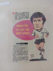 6 Nisan 1981 - Mehmet Ekşi bu sezon tatlı futbol oynuyor - Geçen yıl sakatlıklardan başarılı olamayan, bu sezon ise Türkiye'nin en iyi liberoları arasında giren Mehmet Ekşi, ''Amacım başarımı Milli Takımda da sürdürmek'' diyor - Gazete haberi - Tek Yaprak Arkalı Önlüdür