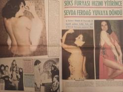 Pazar Haftalık Aktüalite Sinema Tiyatro Müzik ve Magazin Dergisi - 1976 Yılı - Sayı:1012 - Emel Sayın - Nalan Çöl - Nazan Adalı evleniyor - Dünyaya göbek attıran Kudret Şandra'nın Yeşilçam'da şansı her geçen gün artıyor - Müşfik Kenter ve Sevinç Pekin aşkı için herkes aynı kanıda - Tansu Sayın - Oya Peri - Serap Olguner - Mine Sun - Leyla Başar - Senar Seven son iki filminde de çırılçıplak soyunmuştu - Müjde Ar'ın yuvası sallanıyor - Sevda Ferdağ - Oksal Pekmezoğlu - Ali Poyrazoğlu - Türkan Şoray ''Bu yalanlardan bıktım artık. Evimdeyim ve yaşantımdan son derece memnunum'' - Ver elini Adana - Yeşim Yükselen - Ülkü Özen sessiz ve derinden gidiyor - Alev Altın büyük aşk yaşıyor - Fatih Yüzaltı fotoğraf ve haberi - Tam Takım Dergi