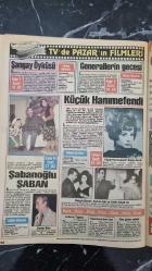 MEYDAN PAZAR GAZETESİ - 29 MART 1992 -  BRİTTANY YORK , TEK HAYALİM ÖZGÜR OLMAK - SAĞLIK MUCİZELERİ - MEDYUM MEMİŞ 92 DE DEDİKLRİ ÇIKTI - ROBERT REDFORD SİNEMA DELİSİ OLDU - MODA DA SONSUZLUK -  SOSYETEDE BU HAFTA , İKİ ARKADAŞ GİBİ MERAL İKİZLER VE KIZI MÜGE - BAYRAMI NEREDE GEÇİRECEKLER - ERDEM MISIRLI , GÜLSEREN SEVEN , SEVGİ TURAN , ÖNER TÜZÜN , AYŞE AZİZOĞLU - ŞIK KARI KOCA , SELİM SARFATİ EŞİ BANU HANIM - ARABALI GÜZEL , ÖMÜR KONDİYATİ - CANAN YAKA , HAYDİ SANATÇI ARKADAŞLAR ÇOCUKLAR İÇİN GÖREV BAŞINA - RENAULT, MAİS FABRİKA TAKIMI NDA OLAN NEJAT AVCI - HASAN KARAKUŞ ANLATTI ERGİN ASYALI YAZDI -  BİRAZDA MİZAH -  KÜÇÜK HANIMEFENDİ , BELGİN DORUK, AYHAN IŞIK , SADRİ ALIŞIK  - ŞABAN OĞLO ŞABAN ,ŞENER ŞEN , KEMAL SUNAL , HALİT AKÇATEPE .