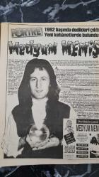MEYDAN PAZAR GAZETESİ - 29 MART 1992 -  BRİTTANY YORK , TEK HAYALİM ÖZGÜR OLMAK - SAĞLIK MUCİZELERİ - MEDYUM MEMİŞ 92 DE DEDİKLRİ ÇIKTI - ROBERT REDFORD SİNEMA DELİSİ OLDU - MODA DA SONSUZLUK -  SOSYETEDE BU HAFTA , İKİ ARKADAŞ GİBİ MERAL İKİZLER VE KIZI MÜGE - BAYRAMI NEREDE GEÇİRECEKLER - ERDEM MISIRLI , GÜLSEREN SEVEN , SEVGİ TURAN , ÖNER TÜZÜN , AYŞE AZİZOĞLU - ŞIK KARI KOCA , SELİM SARFATİ EŞİ BANU HANIM - ARABALI GÜZEL , ÖMÜR KONDİYATİ - CANAN YAKA , HAYDİ SANATÇI ARKADAŞLAR ÇOCUKLAR İÇİN GÖREV BAŞINA - RENAULT, MAİS FABRİKA TAKIMI NDA OLAN NEJAT AVCI - HASAN KARAKUŞ ANLATTI ERGİN ASYALI YAZDI -  BİRAZDA MİZAH -  KÜÇÜK HANIMEFENDİ , BELGİN DORUK, AYHAN IŞIK , SADRİ ALIŞIK  - ŞABAN OĞLO ŞABAN ,ŞENER ŞEN , KEMAL SUNAL , HALİT AKÇATEPE .
