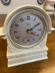 Şömine formunda masa saati