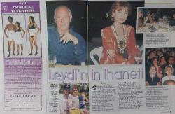 HÜRRİYET GAZETESİ-TV MAGAZİN DERGİSİ-TV-MAGAZIN-29 AĞUSTOS-4YLÜL-1998-KAPAK-FOTOĞRAF-RÖPORTAJ-MAHSUN KIRMIZGÜL-ÇEŞME'DE AŞK DİZİSİ-HÜRRİYET YAZARLARI-BEKIR ÇOŞKUN-ESEN ÜNÜR-REHA ERUS-SOSYETE-GÜNGÖR BAYRAK-FENA YAKALANDI-İHANETİN FOTOĞRAFLARI-NADİDE SULTAN-RAUF DENKTAŞ-KKTC-BARIŞ ELÇİSİ-MEHMET ALİ ERBİL-ALTINOLUK-SİR HOURİ BERİCHHİ-MUSTAFA ALTIOKLAR-SENİZ SEKİ-PELİKAN DOSYAS-JULIA ROBERTS-SELVİ BOYLUM AL YAZMALIM-KADİR İNANIR-TÜRKAN ŞORAY-AHMET MEKİN-SON MACERA-PHOEBE CATESSELİN DENİZLİ-MURAT BAŞOĞLU-EN ZENGIN MANKEN-ESİN MORALIOĞLU-BORA ÖZTOPRAK-ÇİÇEK DİLLİGİL-18 YIL SONRA SAHNEDE-SİR JOURI BERICHHI-BİR İPTE İKİ ÇAPKIN-BERNARD SHAW-YERLI LAURA ARANIYOR-BARTHEZ-MONACO PRENSESİ-LINDA EVANGELISTA-KEZBAN YAŞAMUL-YASEMİN'E İZİN ÇIKTI-YASEMİN KUTSİ-MEHMET ALİ ALABORA-CHIRISTINA ALEXANIAN-KAYIKÇI-CEM ADLER-EMRAH-PORTRE-ORHAN ELMAS-BİR SİNEMA EMEKÇİSİ