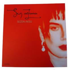 Efemera - SEZEN AKSU - SEN AĞLAMA ( KIRMIZI ) - kitantik - kitaLog