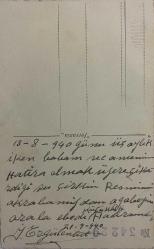 KOLTUĞUN ÜZERİNDE YATAN  ERKEK BEBEK FOTOĞRAFI - ORİJİNAL SİYAH & BEYAZ, 13X 8cm EBADINDA - 1940'LAR, 1950'LER, 1960'LAR ve 1970'LER TÜRKİYE'SİNDEN NOSTALJİK DOĞUM GÜNÜ HEDİYESİ