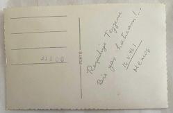 YERDE OTURAN VE ATKI TAKIP GÜLÜMSEYEN ERKEK BEBEK FOTOĞRAFI, 16.05.1963, FOTO VENÜS İSTANBUL KADIKÖY - ORİJİNAL SİYAH & BEYAZ, 14X 9cm EBADINDA - 1940'LAR, 1950'LER, 1960'LAR ve 1970'LER TÜRKİYE'SİNDEN NOSTALJİK DOĞUM GÜNÜ HEDİYESİ