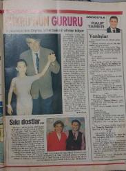 HÜRRİYET GAZETESİ-TV'DE 7-PROGRAM-MAGAZİN-TV-DERGİSİ-DERGİ-7 MAYIS-13 MAYIS-1994-KAPAK-FOTOĞRAF-RÖPORTAJ-SUAT SUNA-MÜZİK DELISI-BAY KEMANCI-MÜZİK VE AŞK HAYATINI ANLATIYOR-YENI YASA VE TELEVIZYONLAR-CENGİZ SEMERCİOĞLU-REHA ERUS-RAUF TAMER-ERDAL UĞURLU-GAY ALI KIMDIR-FİNAL GİYSİSİ-BANU USLUER-BABA-OĞUL-AYNI DİZİDE-MERT ASUTAY-ÜSTÜN ASUTAY-ERDAL ÖZYAĞCILAR-ANNELER İÇİN-TARIK TARCAN-DEFNE SAMYELİ-FERDA ANIL YARKIN-NERİMAN KÖKSAL--AŞKIN'IN KÜÇÜK HAYRANI-AŞKIN NUR YENGİ-ARMUT DİBİNE DÜŞTÜ-MEHPARE ÇELİK-ABD'NIN BIZIMKILER'İ-SIMPSONLAR-FADİME İLE TEMEL PAKET KURBANLARI*AYDAN BURHAN-ERKAN CAN-SABRIYE KARA-KİBARİYE-PEMBE DIZILER-YALAN RÜZGARI-ANTONELLA-HOLLYWOOD MANZARALARI-MACAUAY CULKIN-JODIE FOSTER-MEL GIBSON-BOŞANMA RÜZGARI-ONU ÖZLEYECEĞİZ-JOHN MCCOOK-AYRI ODALAR-NICOLE KIDMAN-TOM CRUISE-NİKAH TAZELENDİ-BEN GAZZARA-ELKE STUCKMAN-KENTERLER'IN EKRAN KEYFI-MÜŞFİK KENTER-YILDIZ KENTER