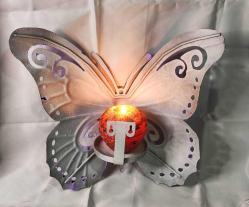 18318-ÇOK ŞAHANE METALDEN YAPILMA EL BOYAMA KELEBEK DUVAR MUMLUĞU