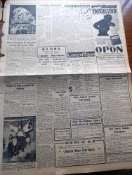 Vatan Gazetesi - 2 Ocak 1957 - Ahmet Emin Yalman Köşe Yazısı - Amerika Ortadoğu'nun Rus Nü-fuzu Altına Girmesine Mani Olacağını Bildirdi - Atina Radyosu Türk Tarihine Hücum Etti - Sinema Dünyasının Cinsi Cazibesi Dorothy Murray - Hür Macarlar Mücadeleye Yurt Dışında Devam Edecek - Kahire İngiliz Mısır Anlaşmasını Feshetti - Kruşçev Hepimiz Stalinciyiz Dedi - Suriye Türkiye İle Münasebetlerini Gözden Geçirecek - Deniz Kızı Yazan Anne Mariel Yazı Dizisi - Hoş Memo Karikatür - Çanakkale Türk'ün Kahramanlık Destanı Yazan Alan Moorehead Yazı Dizisi - 1957 Başında Karayollarımız Yazan Nuri Özbalkan - Rock And Roll'ci Elvis Presley - Doktor Estep'in Ölümü Çeviren Oktay Akbal Yazı Dizisi - Spartak Fenerbahçe'yi Güçlükle Yenebildi - Yeni Futbolcularımız 1 Yazan Nejat Tez - Galatasaray'ın Formda Müdafii İsmail Kurt - Futbol Oyuncusunun Sayısı On İkiye Çıkarılacak - Stiv Roper Çizen Saundes Ve Waggon - Demirsporlar Avrupa Şampiyonası
