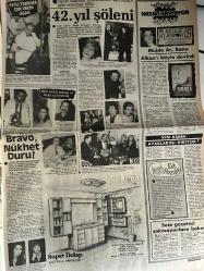 Haftanın Sesi Haftalık Magazin ve Siyasi Aktüalite Gazetesi - 4 Nisan 1986 - Sayı:14 - Çeçilya Daymaz - Yaprak'a değer biçilemiyor - Çeçilya'nın başlık parası 50 milyon - Hülya Koçyiğit'siz bir ekran lütfen! - Tatlı Kaçak Zerrin Özer - Karın doyurmayan aşk - Mehtap Ar - Pembe Mutlu'nun pembe bulutlar üstünde uçtuğu gün - Sete gazeteci sokmayanlara bakın - Atilla Oymak - Özcan Köknel - Ruhi Kahraman - ''İşte erkekliğe neşter vuran doktor'' - Nihat Mındıkoğlu - Ekrem Saatçi - Başbakan Turgut Özal'ın Başdanışmanı - Adnan Kahveci - Cem Hakko - Tilda Tezmen - Merih Turan - Babür Avarkan - Ömür Göktuna - Utku Doğdu - İncigül Doğdu - Ayşe Beyazıt - Zeynep Fadıllıoğlu - Semra Tınaz - Mustafa Bakırcıoğlu - Halil Ergün - Gülistan Okan - Mine Mutlu yeniden doğuyor - Nilgün Ersoy, Zeki Alasya'yı baştan çıkarmıştı - Leyla Somer - Hasan Bora - İbrahim Tatlıses - Güngör Bayrak - Müşerref Akay - Nihal Arda - Hülya Işıl fotoğraf ve haberi - Gazete tam değildir sadece 8 sayfası mevcuttur