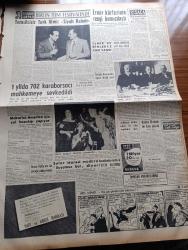 Vatan Gazetesi - 28 Haziran 1957 - Ahmet Emin Yalman Köşe Yazısı - Osman Bölükbaşı'na Dün Celpname Geldi - Buz Revüsünün Sıcak Kızları - Eskişehir'de Cumhuriyetçi Millet Partisi Ve Hürriyet Partisi Yakınlaşması -  İsmet İnönü Bugün Geliyor - Bir Tabancalı Katil Polis İle Düello Etti - Metin Toker Ameliyat Oldu - Başvekil Adnan Menderes İstanbul'da - Eflatun Kız Yazan Nihal Yeğinobalı Yazı Dizisi - İzmir Suikastının İç Yüzü General Ali Fuat Cebesoy Yazıyor Yazı Dizisi - Pertevniyal Lisesinde Diploma Töreni - Berlin Film Festivalinde Yazan Burhan Arpad Yazı Dizisi - Akciğer Kanserinde Sigara Büyük Etken - Grace Kelly'nin Bir Çocuğu Daha Oluyor - İzmir Körfezinin Rengi Kırmızılaştı - 1 Yılda 702 Karaborsacı Mahkemeye Sevkedildi - Yalman Hollywood'da Hollywood'da Bir Türk Dostu Alberto Morin - 1001 Gece Masalları Hazırlayan Suat Taşer - Gülşen Doruk Amerika'da Yazı Dizisi - Galatasaray'ı Dün Moskova'ya Uğurladık - Üç Yaşlı İngiliz Koşusunu Lorna Doone Kazandı - Fransa'da Otomobil Yarışları