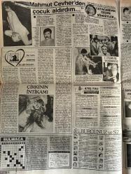 Haftanın Sesi Haftalık Aktüalite Sinema Tiyatro Müzik ve Magazin Gazetesi - 3 Ekim 1986 - Sayı:40 - Müjde Ar'ın gecesi 5 milyon - Ahu Tuğba ile aşk yuvasında çok çok özel söyleşi - Mahmut Erdilek - Ahu Tuğba - Berker İnanoğlu - Ahu Tuğba - İbrahim Tatlıses - Hasan Bora - Şakir Eroğlu - Yarım milyarlık Almanya kavgası - Müslüm Gürses - Oya Aydoğan - İBrahim Tatlıses - Bülent Esoy - Kemal Sunal - Serpil Çakmaklı - Müjde Ar - Ahmet Özhan - Muazzez Abacı - Güngör Bayrak - Derya Baykal - Orhan Ertanhan - Zuhal Olcay - Hayali kadın taciri! - Ferhan Şensoy - Mete Kayacan - Metin Esen - Nihat Tanfer - Demir Budak - Togay Bayatlı - Egemen Bostancı - Kamil Yazıcı - Faruk İlter - Biz, Siz, Onlar - Ece Berksoy ''Mahmut Cevher'den çocuk aldırdım'' dedi - Mahmut Cevher - Yaprak Özdemiroğlu - Necla Nazır - Meral Orhonsay - Çirkinin İntikamı - Necati Elidüzgün - Gönül Yazar - Joan Collins - Adil Örs'ün sahtesi - Şakir Öner Günhan - Bahar Öztan - Pembe Mutlu - Müge Akyamaç - Tam Takım Gazete
