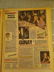 MEYDAN PAZAR GAZETESİ - 20 Aralık 1992 özel geceler Mustafa Oğuz Günay Muazzez Abacı Nükhet Duru Semra Tınaz - Kıbrıslı Bir Sen - yasak aşk hastanede bitti - Medyum Memiş İslam'da kadın hakları - Kenan Kaya Bu ne biçim Kabare - Ufuk büyükçelebi ne sabırlı insanlarız - moda kadınlara özel çizgiler  - Zafer Dinçer yazıyor Serpil Çakmaklı anlatıyor 3 yıllık evliliğim kocam benim altımda ezildi - Müjde Ar uçuş eğitimi için Amerika'ya gidecekmiş - Harika Avcı yüzü eskiyor diye aynaya bakmıyormuş - sarı fırtına Kötü yolda Zafer Dinçer yazıyor - Biraz da mizah - Gülce Şeren yazıyor geçmişini geri verin İstanbul'a - Ceylan