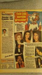MEYDAN PAZAR GAZETESİ -27 ARALIK 1992  -- YENİ YILA NEREDE GİRECEKLER -  İBRAHİM TATLISES -  SAKIP SABANCI TÜRKAN ŞORAY --   BÜLENT ERSOY -  DÜNYA KAN GÖLÜNE DÖNDÜ -  1993 YILDIZ FALLARI -  UFUK BÜYÜKÇELEBİ MARKONI İLE DEĞİŞİK BİR YILBAŞI --  ERDAL İNÖNÜ - HAYRİ KAZAKCIOĞLU -  İSMET SEZGİN  -- HÜLYA AVŞAR 93 BENİM MEGA YILIM OLACAK --  SEPİL ÇAKMAKLI BİR COCUK SAHİBİ OLMAK İSTİYORUM --  HAYRETTİN DEMİRTAŞ GALATASARAY'I 93 DE SEYREDİN --  FUNDA ÖNCÜ ARTIK AŞKA PADOS -  AHU TUĞBA EVİMİN KADINI OLACAĞIM -  AJDA PEKKAN SÜPER PROJELERİM VAR -  ANDERSENDEN MASALLAR -  HİLTON PASTA ŞEFİ YAŞAR KAYA -  TİYATRO USTALARININ BULUŞTUĞU FİLM -  SANAT DÜNYASI BAKIRKÖY BELEDİYE TİYATROSU TAKSİMDE VEHBİ SARGIN --  EMRAH --