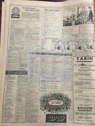 HÜRRİYET GAZETESİ 18 MART 1965 YIL :17 SAYI :6064---Kıbrıs : Türk Mücahitleri Bağlıköy de bir şehit verdi ---Kara ve Deniz Kuvvetleri İskenderun da Büyük Tatbikat Yapacak ---Kraliçe Elizabeth 35 Dakikalık Görüşmeden Memnun Ayrıldı ---Hamburg da bir Türk ün cesedi kasasında bulundu ---Hileli iflasa giden tacir eşini de hile ile boşanmış ---Hemşireye ameliyat yaptıran  doktorun yargılanması başladı ---Sabıkalılar kralı Çörek Ömer in  cenazesi kabadayılar ,genelev kadınları tarafından kaldırıldı ---Beyazıt Meydanın da yeraltı geçidi yapılacak ---1,5 milyon çocuk nüfusa cezasız  tescil edilecek ---Zeki Müren  :En son okuduğu plakları  takdim eder ---Galatasaray gün düzeliyor ---Beykoz ,Feriköy maçına önem veriyor ---Fenerbahçe bugün kampa giriyor ---Genç Milliler bugün Bursa Genç Karması ile oynuyor --Erkekler için de Paris te bir güzellik enstitüsü açıldı --Suud 'un oğlu Macit  ile körpe Yunan yıldızı çılgınca  sevişiyor --Bütün gözler güvenlik konseyinde ---