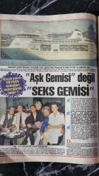 MEYDAN PAZAR GAZETESİ - 4 EKİM 1992 - AŞK GEMİSİ DEĞİL SEKS GEMİSİ - SÜPER STAR AJDA PEKKAN YİNE MUHTEŞEM KENDİNİ YENİLEDİ - MODA VAHŞİ AMAZON MODASI TÜRKİYE DE - NE TERÖR, NE AÇLIK, NE İŞSİZLİK , NE ENFLASYON ... VARSA YOKSA İÇKİ DANS VE SEKS , SOSYETE GENÇLERİ -  BURÇ YORUMLARI -  DOÇ. DR. ÜNSAL DOMANİÇ , OMURGA EĞRİLİĞİ TEDAVİ EDİLMEZSE FELÇ YAPIYOR - FATMA GİRİRK - HİSSELİ CİNAYET KUMPASI - AIDS TEN ÖLEN ÜNLÜ AKTÖR ANTHONY PERKİNS 'İN KARISI ANLATIYOR , O  GERÇEK BİR SAPIKTI - BU ÇOCUK 18 AYDAN BERİ AĞLIYOR - GERDEK GECESİ BÜYÜK KIZI YERİNE KÜÇÜK KIZINI GÖNDEREN KAYINPEDERİNİ DAVA ETTİ - BIRAZDA MİZAH .