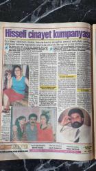 MEYDAN PAZAR GAZETESİ - 4 EKİM 1992 - AŞK GEMİSİ DEĞİL SEKS GEMİSİ - SÜPER STAR AJDA PEKKAN YİNE MUHTEŞEM KENDİNİ YENİLEDİ - MODA VAHŞİ AMAZON MODASI TÜRKİYE DE - NE TERÖR, NE AÇLIK, NE İŞSİZLİK , NE ENFLASYON ... VARSA YOKSA İÇKİ DANS VE SEKS , SOSYETE GENÇLERİ -  BURÇ YORUMLARI -  DOÇ. DR. ÜNSAL DOMANİÇ , OMURGA EĞRİLİĞİ TEDAVİ EDİLMEZSE FELÇ YAPIYOR - FATMA GİRİRK - HİSSELİ CİNAYET KUMPASI - AIDS TEN ÖLEN ÜNLÜ AKTÖR ANTHONY PERKİNS 'İN KARISI ANLATIYOR , O  GERÇEK BİR SAPIKTI - BU ÇOCUK 18 AYDAN BERİ AĞLIYOR - GERDEK GECESİ BÜYÜK KIZI YERİNE KÜÇÜK KIZINI GÖNDEREN KAYINPEDERİNİ DAVA ETTİ - BIRAZDA MİZAH .