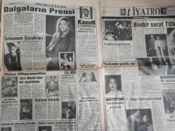 Haftanın Sesi Haftalık Magazin ve Siyasi Aktüalite Gazetesi - 3 Nisan 1992 - Ajda Pekkan, bu filmi yakmak istedi - Gönül Yazar'la başrolü paylaştılar - Metin Oktay - Ayten Gökçer - Eric Bertrand - Sabancı'nın kızına milyarlık takı - Kadın çiçek açtı... - Ali Yalman - Gülseren Erdek - Şeyda Bucak - Semra Özdeş - Melis Pamir - Hamit Belli - Belkıs Mutlu- Binbir gece masalı - Ahu Tuğba kocasını mahkemeye verdi - Anne kız göz kamaştırdı - Sen ve Ben - Neşe Karaböcek Bayram'da patlıyor - Fatih Erkoç'un elleri bomboş kaldı - Bir garip grup nirvana - Gitar, şarkı, ağız armonikası - Tek başına orkestra - Celal Şahin - Ali Sezgin - Sosyal Yaşam - Düşü gerçeğe dönüştürdüler - Oya Kuğu - Mustafa Sadıkoğlu - Genç Koşar - Gülin Karman - Dalgaların Prensi - Cehennem Çocukları - Aziz Nesin'den bir uyarlama - Karmaşık bir hukuk davası - Nilüfer Aydan'ın 35. sanat yılı - Kanunsuzlar şehrinden görüntüler - Fiden Tek - Başkan Metin Aşık da inşaat sektöründe liderliğe oynuyor - Tam Takım Gazete