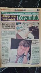 TÜRKİYE PAZAR GAZETESİ - 14 MART 1993 - DÜNYAYI SARAN YENİ HASTALIK YORGUNLUK - TOP SESİ VE İFTAR SOFRALARI - İHSAN YALÇIN , GÖZDE TAN , MESUT YILMAZ , MELİKE HASEFE, İSMET SEZGİN, RAFİ PORTAKAL - DÜNYA KAINLAR GÜNÜN DE BİR KADIN - ÇANAKKALE GEÇİLMEZ , AHMET YILMAZ BOYUNAĞA - SERHAT BOYLARIN DA ELLİ YIL, PROF.DR. İSMET MİROĞLU - SEMİH ABİ' NİN ENSESİ RECAİ ' NİN SERMAYESİ, NECMETTİN BATIREL - SAVCININ FENDİ VATANDAŞI YENDİ , HASAN KARAKAYA - BU HAFTANIN  MİSAFİRİ KONYALI LOKANTASI ' NIN BAŞAŞCISI MENGENLİ ŞEVKET ÖZDEMİR - HAFTANIN MOBİLYA VE AVİZE ÇEŞİTLERİ - ÇİN İĞNESİ ÖRTÜ DESEMLERİ - GÜLER ERKAN , KIZIM SANA SÖYLÜYORUM - BIÇAK DENİNCE AKLA ÖNCE  YATAĞAN GELİRDİ - BULMACA - BİZİM SOKAK KARİKATÜR.