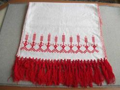 ETAMİN ÜZERİNE KANAVİÇE İŞLEMELİ - BUZDOLABI ÜSTÜ ÖRTÜSÜ