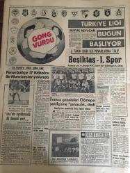 HÜRRİYET GAZETESİ 14 EYLÜL 1968 YIL :21 SAYI :7322---Yunanistan  da dalgalanan Türk bayrağı ---14 yaşındaki terzi çırağı ,kötü yola sapan annesini öldürdü ---Kamyon faresi Şahabettin Fırat  kayınbiraderinin  nişanlısını kaçırdı ---7 Şaki dağa kaldırdıkları üç köylüyü serbest bıraktı ---Martı ve  farelerin hücumuna uğrayan 4 beatnik ilk balıkçı  motoruna S.O.S verdi ---Ağrısız doğum için yeni bir sistem bulundu ---Fenerbahçe 17 futbolcu ile Manchester yolunda ---Beşiktaş -I.Spor ---Fransız gazeteleri Göztepe yenilgisine  şansızlık dedi ---Çocuklarının sünneti için Liberya dan geldi --Önce tabanca ile  yaralandı hastaneye giderken kamyon altında ezilerek can verdi ---Başbakan Demirel Ankara ya döndü ---Makarios  :Kilisenin arazisini  satıyor  diye yazan  gazete  hakkında 600 bin liralık dava açıldı ---Dışişleri Bakanlığında Bazı Yüksek Dereceli Memurlar  ,Asya Ülkelerinde  Göreve Gitmek İstemedi ---