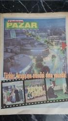 TÜRKİYE PAZAR GAZETESİ -  11 EKİM 1992 - ARİF ASPARAGASIN GÖZÜNDEN TURGUT ÖZAL, SEMRA ÖZAL - ŞEHİRLEŞMENİM NERESİNDEİZ - MÜCADELE GÜCÜ KÜÇÜK SAGE VOLKMAN ' I HAATA DÖNDÜRDÜ, AZMİN ZAFERİ - KÖMÜRLÜKTE YATAN EVLİYA VİSALİ EFENDİ - SARAY ENSE YAPIOR AZİZ NESİN RUSYADAN DÖNDÜ --  KURDOĞLU CEM ERTÜRK BEYİT ERTÜRK --  ÇATIYA ANTEN KAVGASI-  BULMACA -  HOŞ SEDA ESMA ERTÜFEKÇİ --  YUNUS EMRE VE SONRASI -  TEBESSÜM -- COCUKTA BABA SEVGİSİ -- GÜLER ERKAN COCUKLARIMIZ VE BİZ -- ALMANYA 1992 --