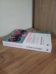 Yağmur Altında Yüzmek - George Saunders