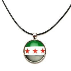 3 Yıldız Özgür Suriye Bayrağı Metal Kolye Yeşil Beyaz Siyah Syria Bayrağı Camlı Gümüş Renk