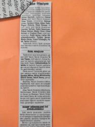 16 Şubat 1988 - Tercüman Gazetesi - Federasyon, futbol işçileri ile toplandı - Mesele İtalya 90 - Toplantının açış konuşmasını Tınaz Tırpan yaparak Milli Takım'ın hazırlıkları hakkında bilgi verdi - Eski teknik direktörler, dershane tipi kamp, eski kaptanlar da önce fikstür sonra program tezini savundular - Gazete tam değil kupürüdür - 18x19cm ebatındadır..