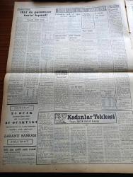 Vatan Gazetesi - 22 Ocak 1953 - Sevdiğim Kasaba Yazan Ahmet Emin Yalman Köşe Yazısı - Türk Yugoslav İşbirliği - İsmet İnönü Biz İşbirliği Arzusundayız Dedi - Eskişehir'de inkılapçılarla Mürteciler Arasında Mücadele - İstinaf Mahkemeleri Nasıl Kurulacak - Amerikan Başkanlığı İçin Eisenhower Dün Fiilen Vazifeye Başladı - Garsonlar Yüzde 10 u Alacaklar - Kadınlar Tekkesi Yazan Refik Halid Karay Yazı - 1952 de Paramızın Harici Kıymeti - Ecnebilerle Evli Olan Üniversite Öğretim Üyeleri - Türk Devrim Ocakları Laiklik Haftası Çalışmaları Devam Ediyor - Mapusane Çeşmesi Yazan Mehmet Yanık Yazı Dizisi - Oda Müziği Konseri - Paris'te Eski Türk Sanat Eserleri Sergisi Yarın Açılıyor - Dünya Gençlik Birliği ( WAY) Yurdumuzda Kurs Açacak - Habeş Güneşi Yazan Jean D'esme Yazı Dizisi - Federasyon Serbest Güreşte Yeni Bir Hamle Yapıyor - Dünya Kayak Müsabakaları - Hayrabetyan İle İvel Boks Maçı - Radyolin Diş Macunu - Singer Saat Mağazası - Gripin - Star Traş Bıçağı - Derman Ağrı Kesici - Good Year