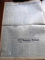 Vatan Gazetesi - 25 Ocak 1953 - Kalplerdeki Üzüntüler Yazan Ahmet Emin Yalman Köşe Yazısı - İran Parlamento Kapısında Halk Ve Asker - General Collins Kore'ye Gidiyor - İrtica Tahkikatında Yeni Safhalar - İslam Demokrat Partisi Başkanı Cevat Rıfat Atılhan Tevkif Olundu - Başbakan Adnan Menderes Basın Toplantısı Yapacak - Eski Amerikan Cumhurbaşkanı Truman Halkın Karşısında - Kadınlar Tekkesi Yazan Refik Halid Karay Yazı Dizisi - Tanzimatta Hür Fikirler Yazan Avukat Reşat Kaynar - Büyük Bir Pul Kaçakçılığı Meydana Çıkarıldı - Orkestra Şefi Wilhelm Furtwaengler Sahnede Hastalandı - Senenin En Büyük Filmi Saba Melikesi Belkis- Amerika'dan Vatan'a Yazan Sara Ertuğrul Yazı Dizisi - Cemiyet Hayatı -  İstanbul Sinemalar Tiyatrolar Programı - Habeş Güneşi Yazan Jean D'esme Yazı Dizisi - Kısa İlanlar -  Eskrim Karşılaşmaları Fotoğraflı - Minerva Dikiş Makineleri - Good Year Lastikleri - İstanbul Ankara İzmir Teknik Üniversite Teknik Okulu Radyo Programı - Star Traş Bıçağı - Emlak Bankası-