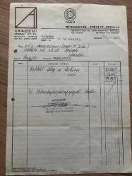 MUHTELİF KİTAP VE KIRTASİYE FATURASI - 30 MART 1990 - AKADEMİ KİTABEVİ LTD.ŞTİ. - NİŞANTAŞI, İSTANBUL - OSMAN FAHİR SEDEN, O.F.S. PRODÜKSİYON - BEYOĞLU, İSTANBUL - ISLAK İMZALI, KAŞELİ - 21 x 29 cm EBATLI ORİJİNAL FATURA - TÜRK SİNEMA - FİLM TARİHİ