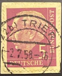 Almanya Pulu - Germany Stamp -  Mektup Zarfından Kesilmiş  / Postadan Geçmiş Pul Filateli - 02.07.1958 Damgalı - ALMAN PULU, 5 PARA - YABANCI PULLAR - NOSTALJİK DOĞUM GÜNÜ HEDİYESİ