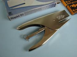 RAPID 51  ( Made SWEDEN ) İSVEÇ ÜRETİMİ TEL ZIMBA MAKİNESİ + 2 KUTU ZIMBA TELİ - KALİTELİ ORJİNAL SIFIR ÜRÜN