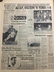 HÜRRİYET GAZETESİ 22 EYLÜL 1968 YIL :21 SAYI :7330--En yeni Rus Harp Gemisi boğazlardan Akdeniz e geçti ---857 Nolu gemi deniz piyadesi bindirilmiş  helikopterler taşıyor ---Rusya Bulgaristan 'a gönderiyor ---Kaçakçılarla Jandarma Çarpıştı :2 Er Şehit Oldu ---Kocasını baltayla öldüren kadın cesedi 3 kilometre  sırtında taşıdı --Yolcu otobüsü uçuruma  yuvarlandı : 9 ölü ,18 yaralı var ---Taze  ekmekten zehirlenen 3 kişi öldü ,11 kişi komada ---Karslılar Demirel den kömür istedi ---Karısı ile 4 çocuğu rehin tutan deli İngiliz i yakalamak için çalışılıyor ---Gençlik İksiri :Polen Tozu ---Beynindeki Kanserli Hücreler Nükleer Enerji ile Tedavi Edildi ---1968-1969 Sezonun En Büyük İş Filmlerini Takdim Eder ---Beşiktaş Vefa yı 1-0 Yendi --Altay ,Göztepe yi Yendi :1-0--Gelecek Yıl Milli Takım Kalesin de --Balkan Binicilik Şampiyonası Ayazağa Parkurunda Başladı ---Fenerbahçe Hücuma Hazır ---Karabilgin Yalman ekibi sabah ki yarışta 11.oldu ---Clay :Hakimlerin karşısında  beni yenik çıkardı ---