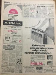 HÜRRİYET GAZETESİ 20 TEMMUZ 1968 YIL :21 SAYI :7266--Hülya Koçyiğit,Selim Soydan-Sünnet-Kıbrıs için uzun vadeli bir Enosis planı hazırlandı ---Karaya çıkan denizcileri kalkanlı polisler korudu ---AP, tutanaklarının iptaline karşı itirazını seçim kuruluna veriyor ---Nikahsız yaşadığı kadını ,deniz motorunda  sustalı çakı ile  öldürdü ---Paris te aşk başkadır :Hülya -Selim  çifti şahane bir  balayı yaşıyor ---Alman mahkemeleri ,esrarını zehir olup olmadığı hususunda  tereddüde  düştü --Fenerbahçe yeni sezona sıkıyönetimle giriyor --Puanlı yüzme yarışlarının ilk gününde  tek rekor kırıldı ---PTT de yeni futbol  yılına ilk adımı attı ---Milan ,Riva ya 21 milyon lira teklif etti ---Ogün gol değil dönmek için fırsat arıyor ---Kumrular gibi sevişiyorlar ---Üzerlerine gelen motordan korkup denize atlayan 4 arkadaştan biri boğuldu ---Haluk adını alan Alman genci dinini değiştirecek ---